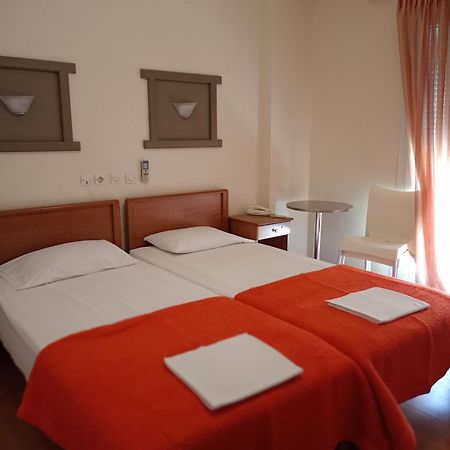 Efstratios Hotel Loutra Edipsou  Eksteriør billede