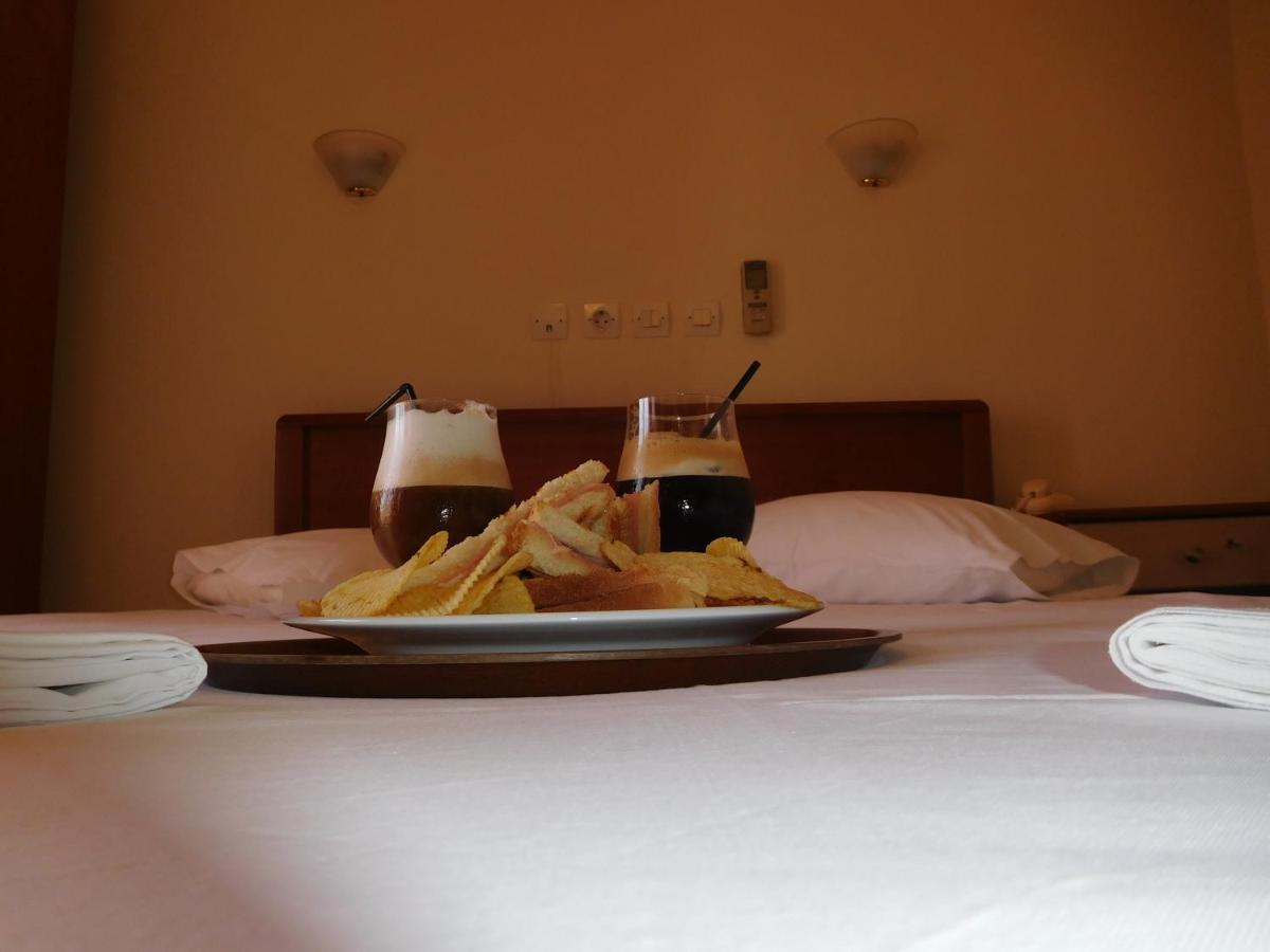 Efstratios Hotel Loutra Edipsou  Eksteriør billede