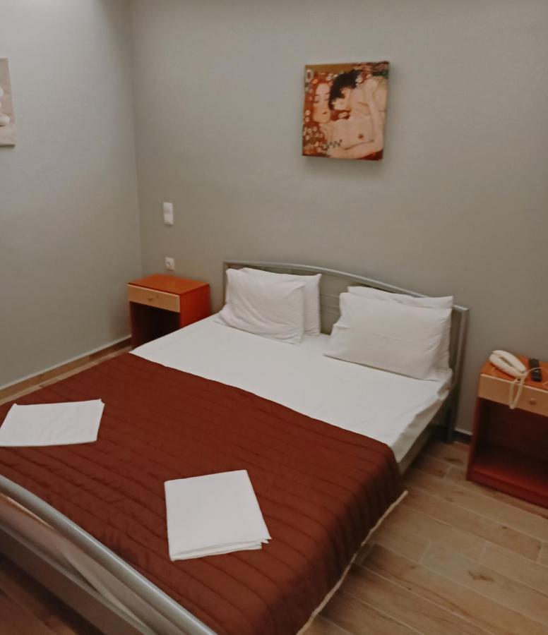 Efstratios Hotel Loutra Edipsou  Eksteriør billede