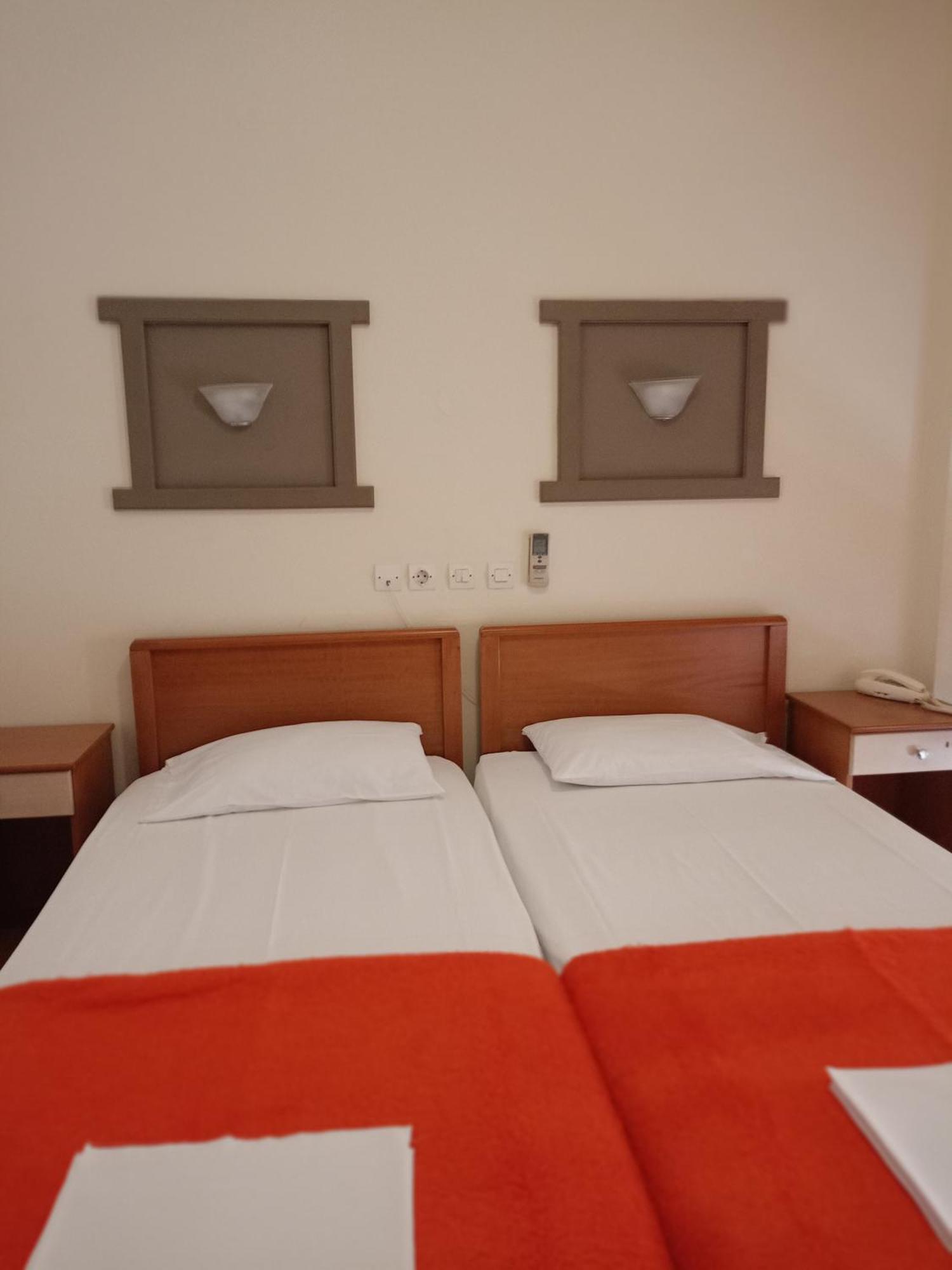 Efstratios Hotel Loutra Edipsou  Eksteriør billede