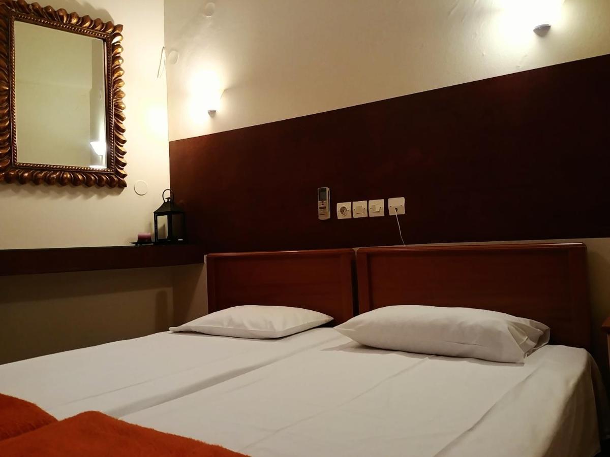 Efstratios Hotel Loutra Edipsou  Eksteriør billede
